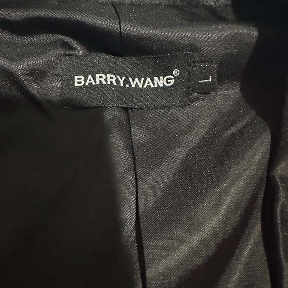 Barry Wang Sport Coat with Black Lapels and Tailored Fit - Picture 4 of 5